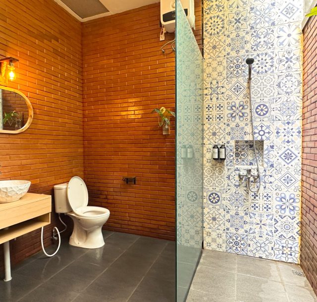 Std_bathroom